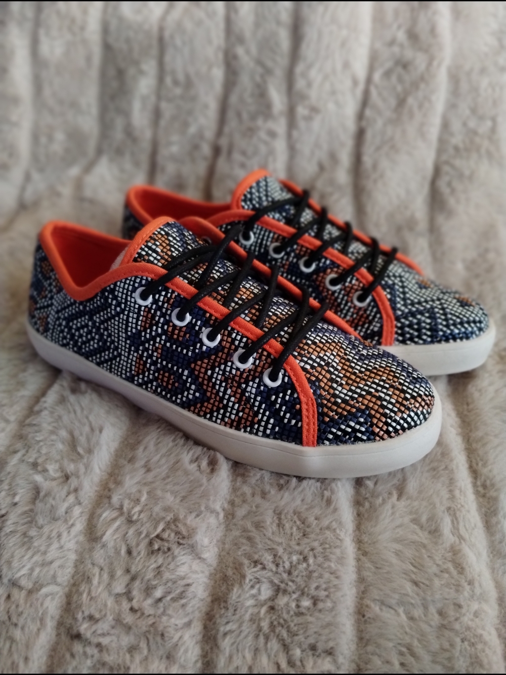 Sam Edelman Naomi Woven Sneakers Blue Multi Geometric Lace Up Low Top Size 3